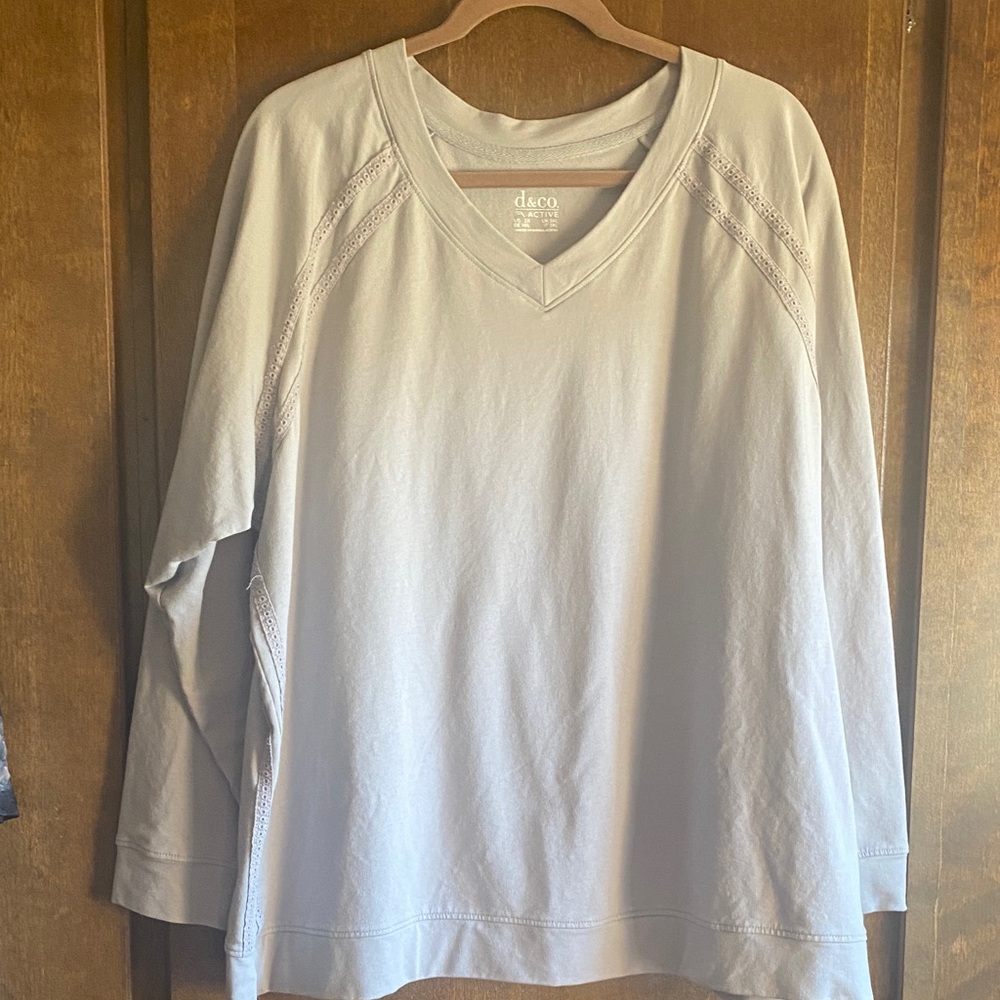 Denim&Co Light Gray Tunic Top